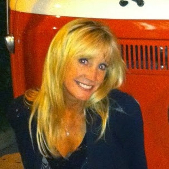 Meet your Posher, Becky - Picture 1 of 1